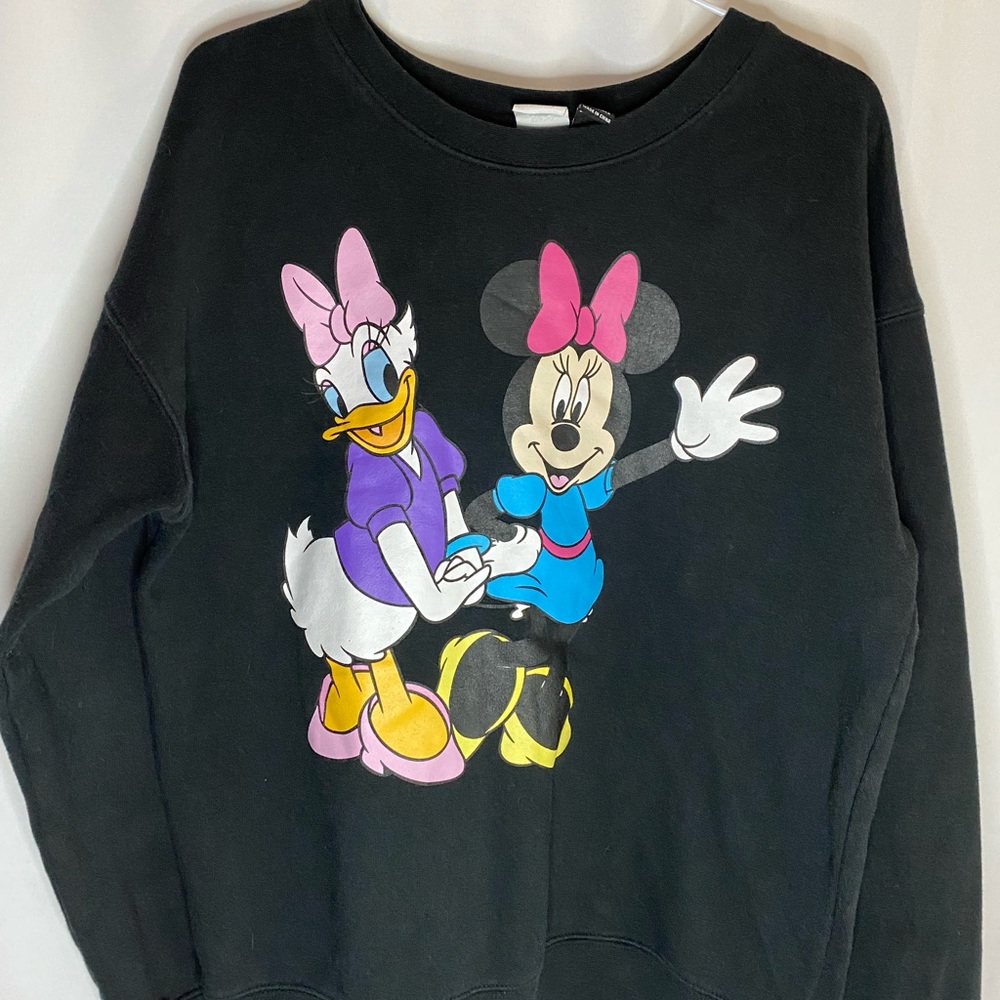 DISNEY Sweatshirt Women Black Size Small cute Daphne & Minnie Mouse Crewneck